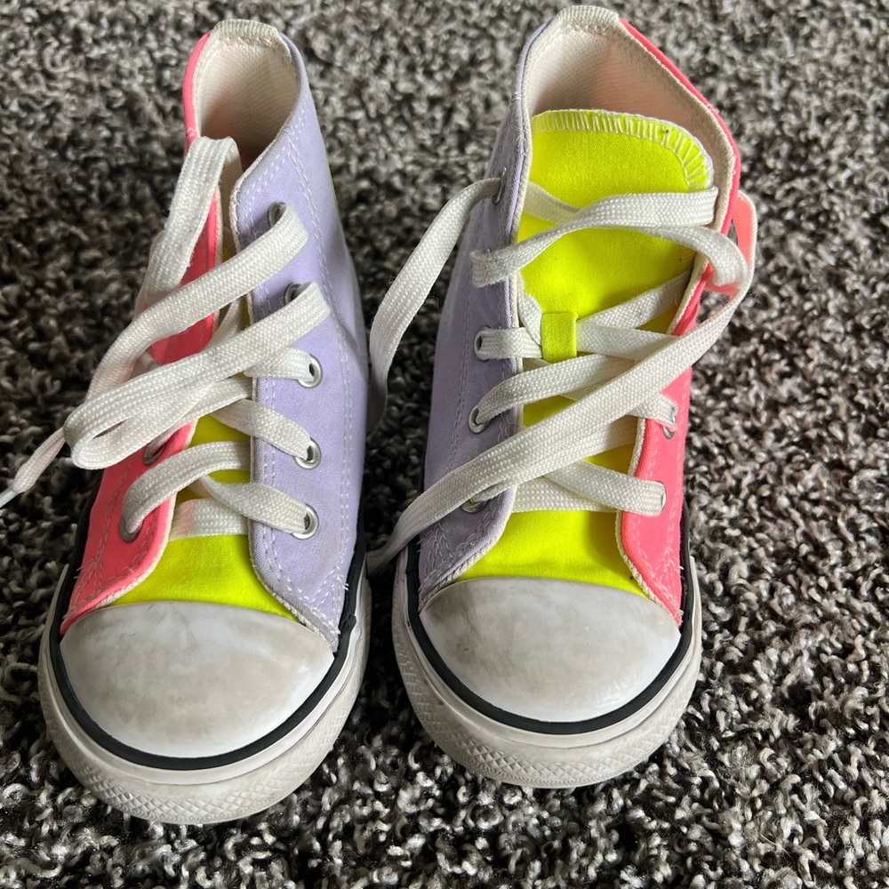 Converse Colorful Kids High-Top Sneakers sz 9